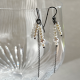 Irma Pearl Earrings - Oxidized silver