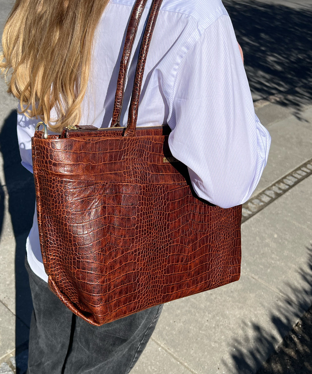 Tara Tote M - D105 Brown Croco